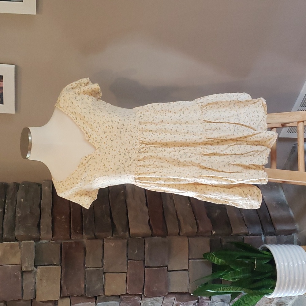 Arizona Jean Co lightweight yellow dress, size medium